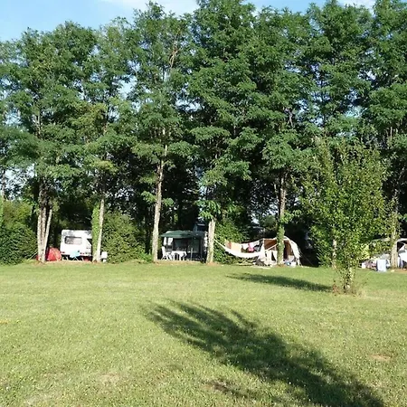 Camping Mobil - 4 Pers., Animaux Ok - Api-1-52-2442